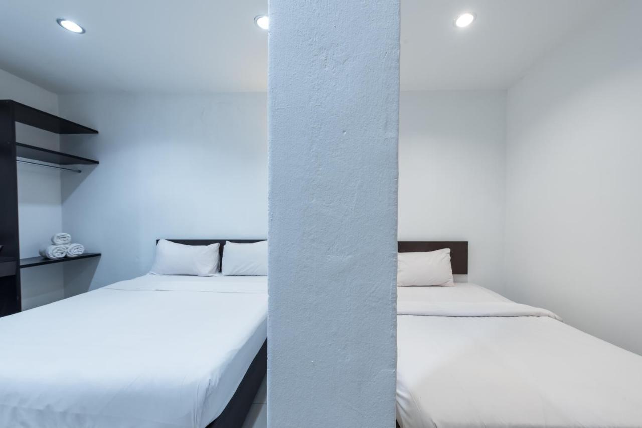 Hollitel Hotel Malacca Exterior photo
